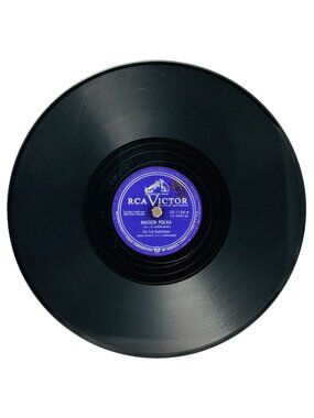 Six Fat Dutchmen Maiden Polka 10 Inch Shellac 78 RPM Record RCA Victor 25-1136